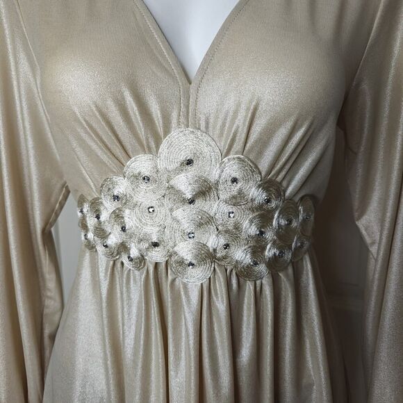 ECI New York Metallic Gold Rosette V-neck Blouse sz S - Picture 3 of 9